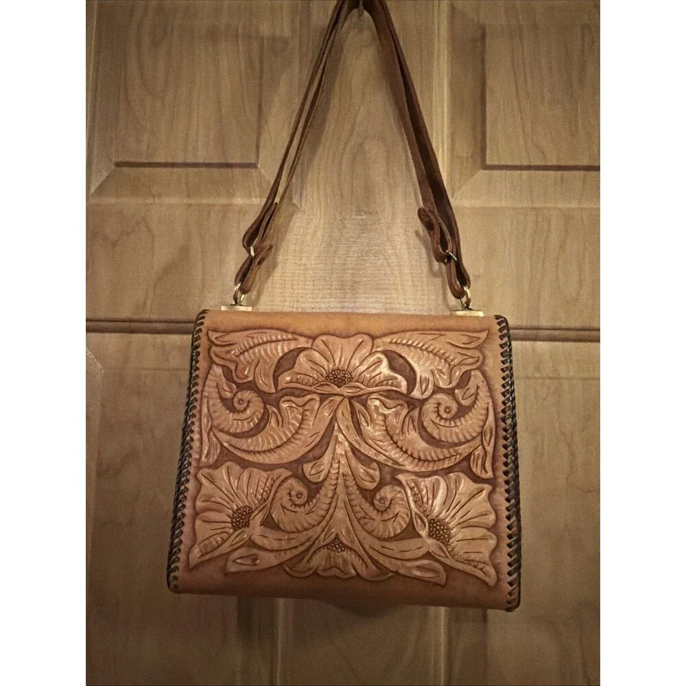Vintage Hand Tooled Leather Handbag Brown Floral 9x 7.5x 3.5 Beautiful Bag. GUC!